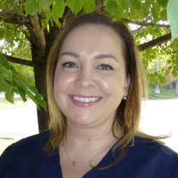 A photo of the stylist